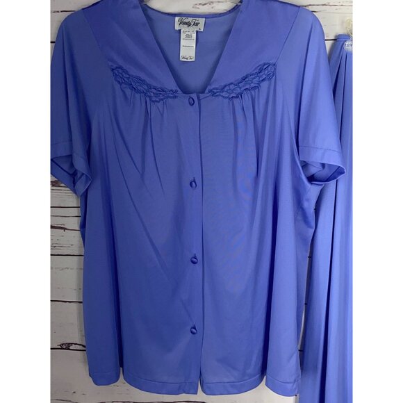 Vintage Vanity Fair Short‎ Sleeve Button-Up Pajama Set With Elastic Waist Pants - Picture 4 of 9